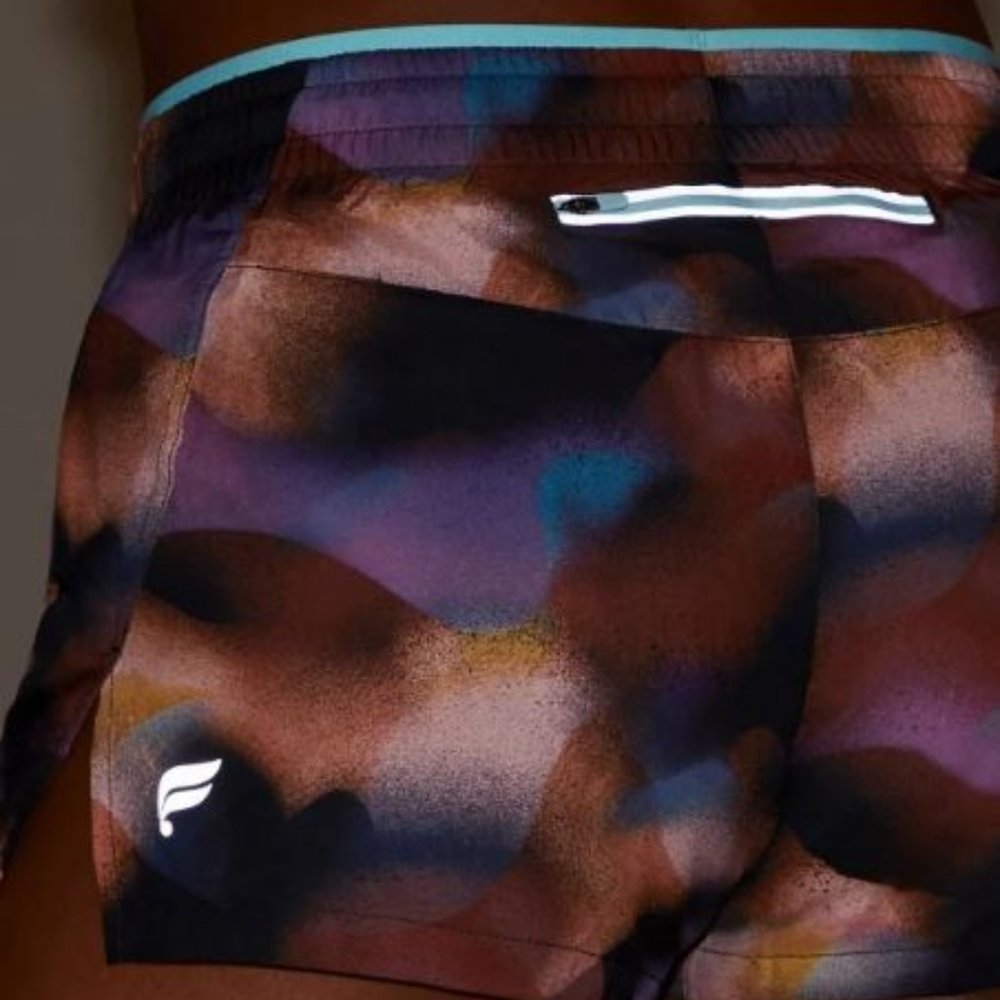 Fabletics Breathe Run Short - Picture 5 of 6
